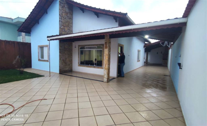 Imagem Casa com 3 Quartos à Venda, 185 m² em Balneario Florida - Praia Grande Imagem Casa com 3 Quartos à Venda, 185 m² em Balneario Florida - Praia Grande