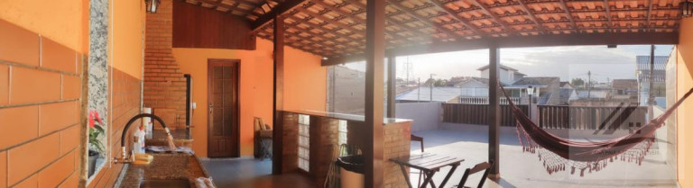 Imagem Casa com 3 Quartos à Venda, 180 m²