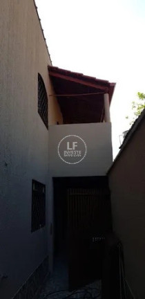 Imagem Casa com 8 Quartos à Venda, 400 m² em Jardim Das Aroeiras - Goiânia