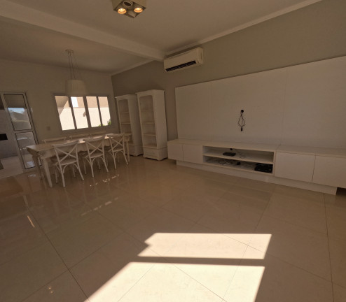 Imagem Casa com 3 Quartos à Venda, 150 m² em Vila Petrópolis - Atibaia Imagem Casa com 3 Quartos à Venda, 150 m² em Vila Petrópolis - Atibaia