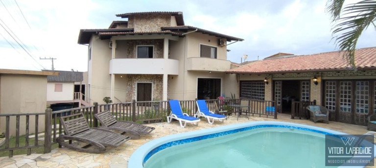 Casa com 4 Quartos à Venda, 300 m² em Village - Imbituba