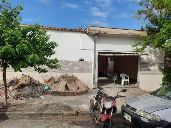 Casa com 4 Quartos à Venda, 200 m² em Jardim Maria Casagra - Ribeirao Preto