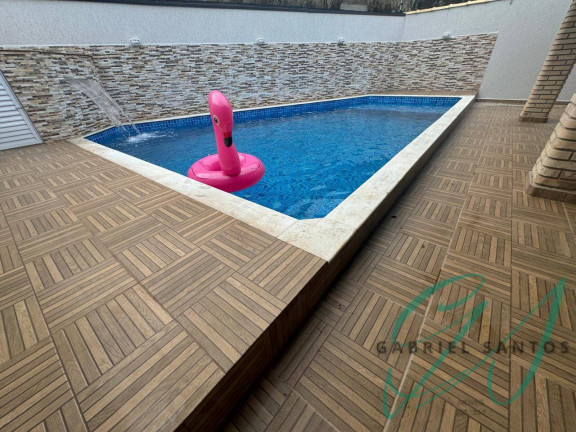 Casa com 3 Quartos à Venda, 270 m² em Balneário Gaivotas - Itanhaém