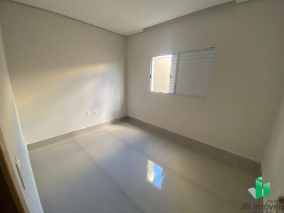 Imagem Casa com 3 Quartos à Venda, 128 m² em Planalto - Montes Claros