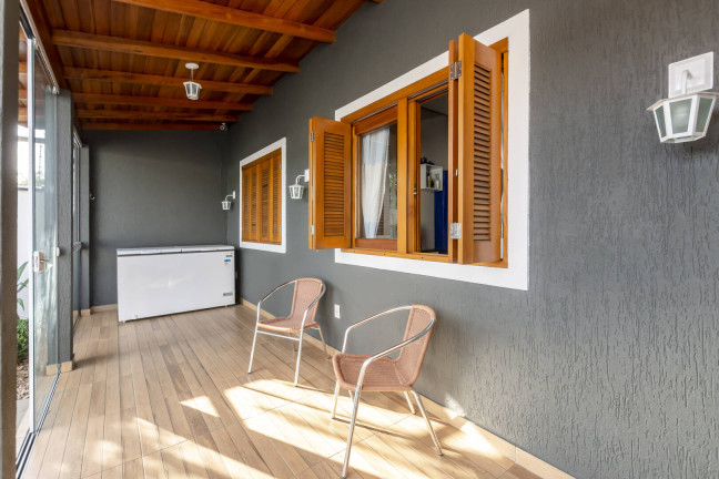 Imagem Casa com 2 Quartos à Venda, 245 m² em Lomba Do Pinheiro - Porto Alegre