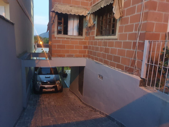 Imagem Casa com 5 Quartos à Venda, 360 m² em Itaipu - Niterói Imagem Casa com 5 Quartos à Venda, 360 m² em Itaipu - Niterói