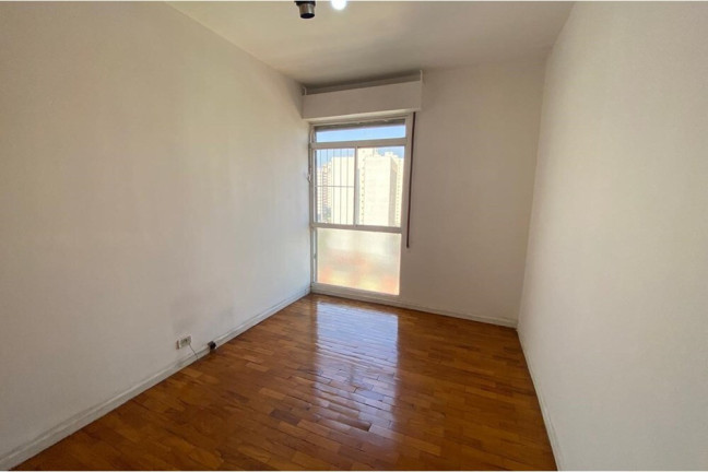 Imagem Apartamento com 3 Quartos à Venda, 115 m²