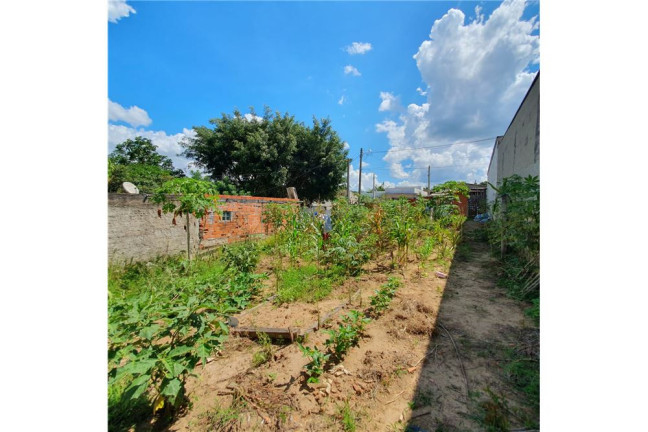 Terreno à Venda, 250 m² em Jardim Santa Helena - Salto De Pirapora