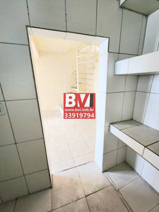 Imagem Casa com 1 Quarto à Venda, 50 m² em Olaria - Rio De Janeiro Imagem Casa com 1 Quarto à Venda, 50 m² em Olaria - Rio De Janeiro
