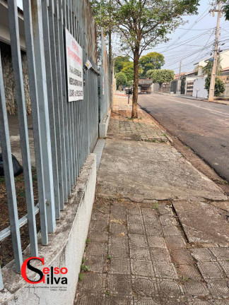 Imagem Casa com 3 Quartos à Venda, 360 m² em Maringá