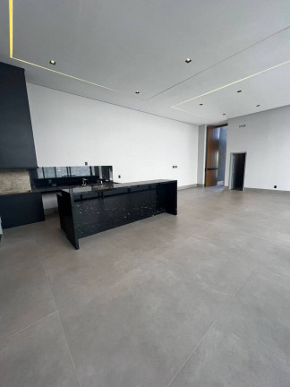 Imagem Casa com 3 Quartos à Venda, 466 m² em Ribeirão Do Lipa - Cuiabá Imagem Casa com 3 Quartos à Venda, 466 m² em Ribeirão Do Lipa - Cuiabá