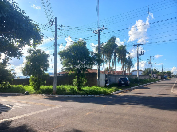Terreno à Venda, 1.408 m² em Setor Central - Senador Canedo