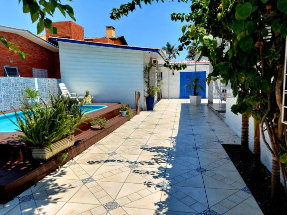 Imagem Casa com 4 Quartos à Venda, 300 m² em Capão Novo - Capao Da Canoa Imagem Casa com 4 Quartos à Venda, 300 m² em Capão Novo - Capao Da Canoa