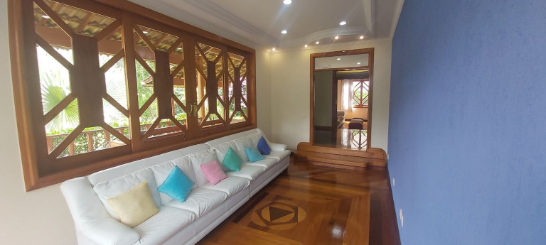 Imagem Casa com 6 Quartos à Venda, 575 m² em Quebra Frascos - Teresópolis Imagem Casa com 6 Quartos à Venda, 575 m² em Quebra Frascos - Teresópolis