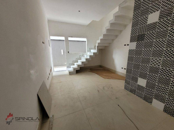 Sobrado com 2 Quartos à Venda, 54 m² em Vilamar - Praia Grande