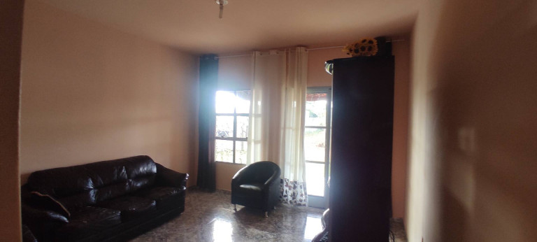 Imagem Chácara com 3 Quartos à Venda, 2.000 m² em Zona Rural - Araçoiaba Da Serra Imagem Chácara com 3 Quartos à Venda, 2.000 m² em Zona Rural - Araçoiaba Da Serra