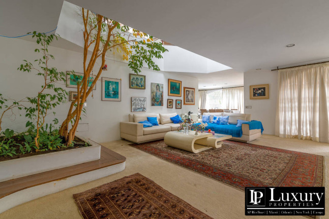 Imagem Casa com 4 Quartos à Venda,  em Cidade Jardim - São Paulo