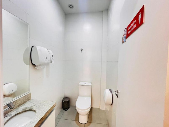 Imagem Sala Comercial à Venda, 150 m² em Boqueirão - Curitiba Imagem Sala Comercial à Venda, 150 m² em Boqueirão - Curitiba