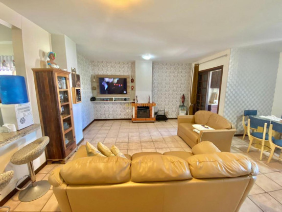Imagem Imóvel com 3 Quartos à Venda, 145 m² em Centro - Xangri-lá