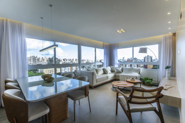 Imagem Apartamento com 3 Quartos à Venda, 250 m² em Auxiliadora - Porto Alegre Imagem Apartamento com 3 Quartos à Venda, 250 m² em Auxiliadora - Porto Alegre