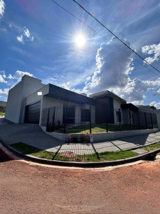 Casa com 3 Quartos à Venda, 270 m² em Jardim Portal Das Flores - Arapongas