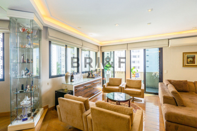 Imagem Apartamento com 3 Quartos à Venda, 200 m² em Campo Belo - São Paulo