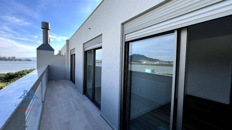 Imagem Imóvel com 3 Quartos à Venda, 126 m² em João Paulo - Florianópolis