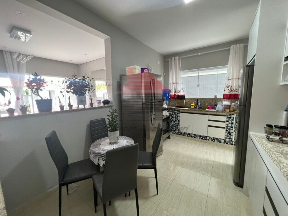 Imagem Casa com 3 Quartos à Venda, 240 m² em Jardim Imperador - Peruíbe