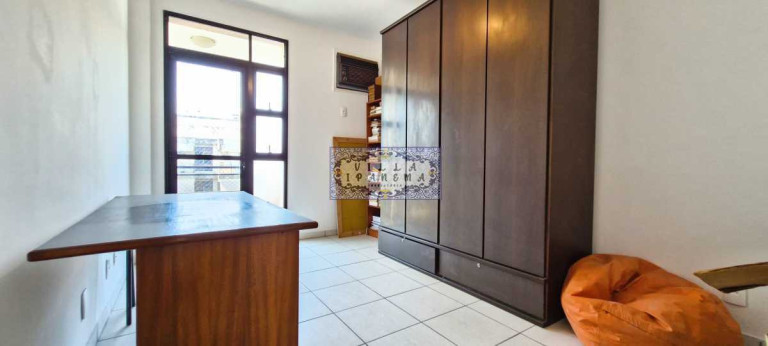 Imagem Cobertura com 4 Quartos à Venda, 380 m² em Ingá - Niterói
