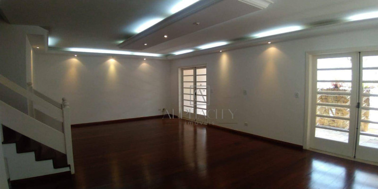 Imagem Casa com 4 Quartos à Venda, 290 m² em Residencial Cinco (alphaville) - Santana De Parnaíba Imagem Casa com 4 Quartos à Venda, 290 m² em Residencial Cinco (alphaville) - Santana De Parnaíba
