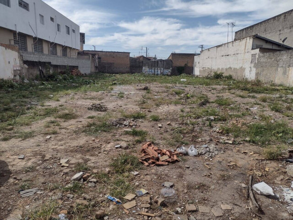 Imagem Terreno à Venda, 1.000 m² em Taubaté Imagem Terreno à Venda, 1.000 m² em Taubaté