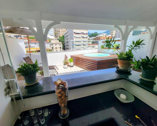 Imagem Imóvel com 3 Quartos à Venda, 216 m² em Leblon - Rio De Janeiro Imagem Imóvel com 3 Quartos à Venda, 216 m² em Leblon - Rio De Janeiro