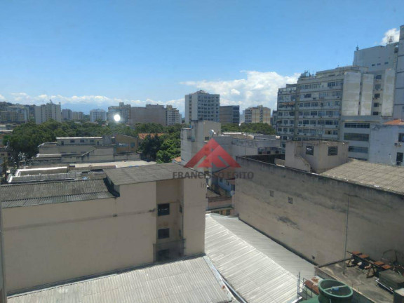Sala Comercial à Venda, 130 m² em Centro - Niterói