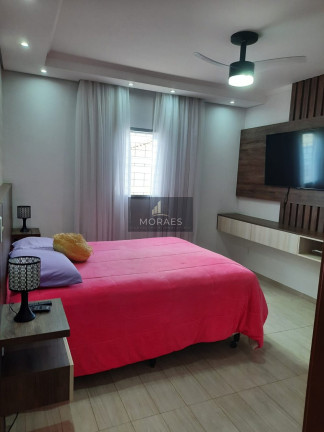 Imagem Casa com 3 Quartos à Venda, 190 m² em Jardim Cambuí - Botucatu