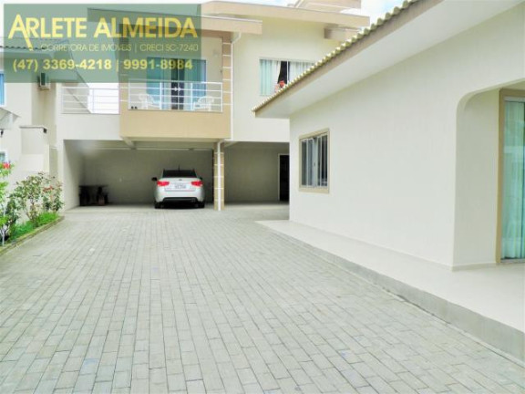 Imagem Apartamento com 2 Quartos para Alugar ou Temporada, 80 m² em Centro - Bombinhas