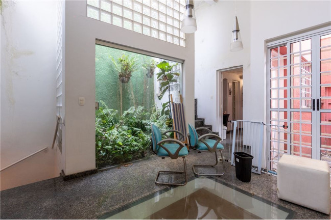 Imagem Casa com 8 Quartos à Venda, 412 m² em Bela Vista - São Paulo Imagem Casa com 8 Quartos à Venda, 412 m² em Bela Vista - São Paulo