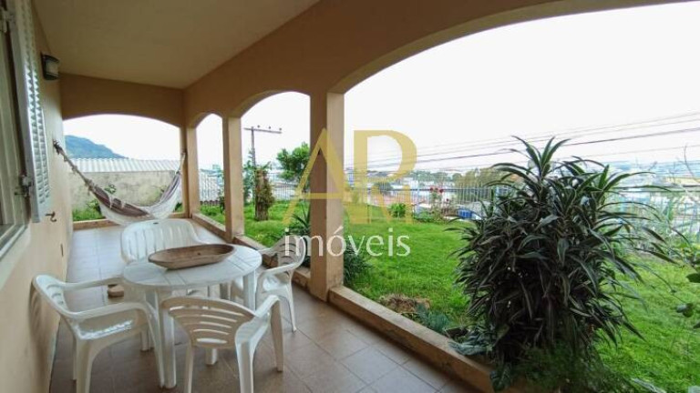 Casa com 4 Quartos à Venda, 648 m² em Jardim Janaína - Biguaçu