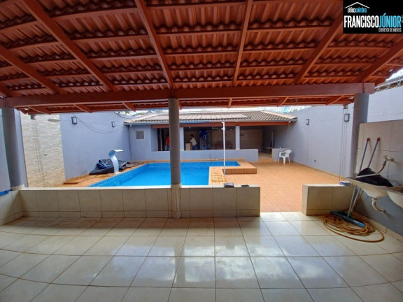 Imagem Casa com 3 Quartos à Venda, 300 m² em Jardim São José - Goiânia Imagem Casa com 3 Quartos à Venda, 300 m² em Jardim São José - Goiânia