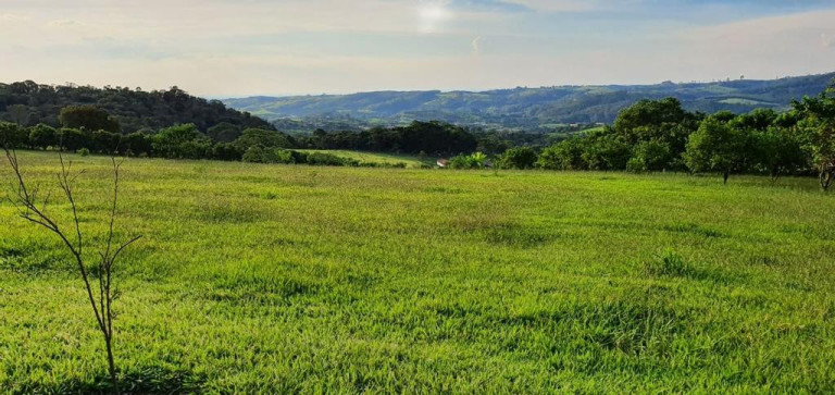 Imagem Imóvel com 2 Quartos à Venda, 40.000 m² em Sousas - Campinas Imagem Imóvel com 2 Quartos à Venda, 40.000 m² em Sousas - Campinas