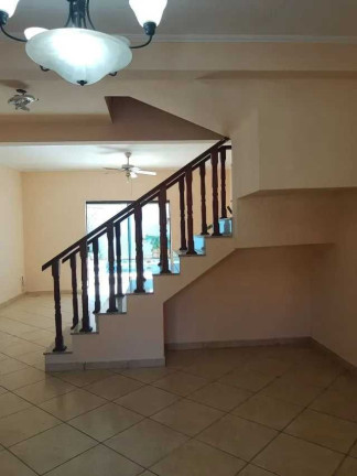Imagem Casa com 3 Quartos à Venda, 220 m² em Roncáglia - Valinhos