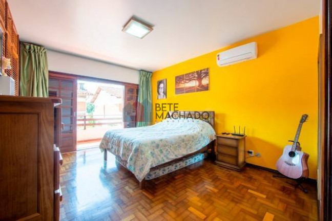 Imagem Casa com 4 Quartos à Venda, 182 m² em Alto - Teresópolis