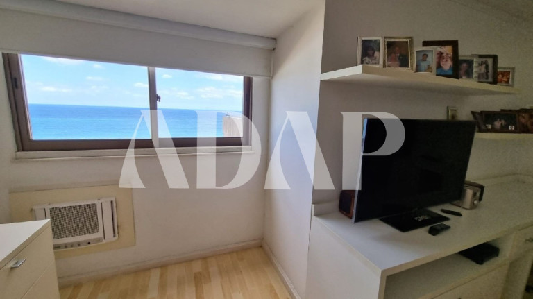 Imagem Imóvel com 4 Quartos à Venda, 310 m² em Barra Da Tijuca - Rio De Janeiro Imagem Imóvel com 4 Quartos à Venda, 310 m² em Barra Da Tijuca - Rio De Janeiro
