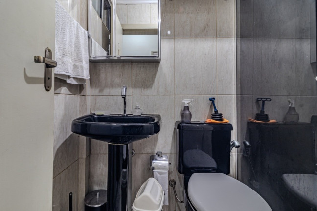 Imagem Apartamento com 2 Quartos à Venda, 56 m² em Menino Deus - Porto Alegre Imagem Apartamento com 2 Quartos à Venda, 56 m² em Menino Deus - Porto Alegre