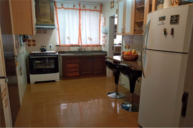 Imagem Imóvel com 3 Quartos à Venda, em Petrópolis - Porto Alegre Imagem Imóvel com 3 Quartos à Venda, em Petrópolis - Porto Alegre