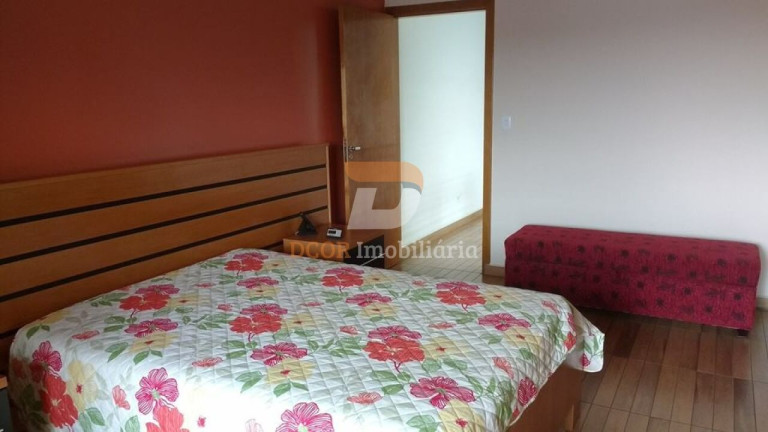 Imagem Casa com 3 Quartos à Venda, 250 m² em Centro  - Diadema