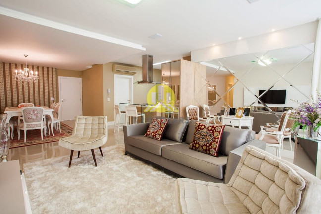 Imagem Apartamento com 3 Quartos à Venda, 128 m² em Centro - Balneário Camboriú