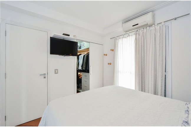 Imagem Imóvel com 3 Quartos à Venda,  em Vila Andrade - São Paulo