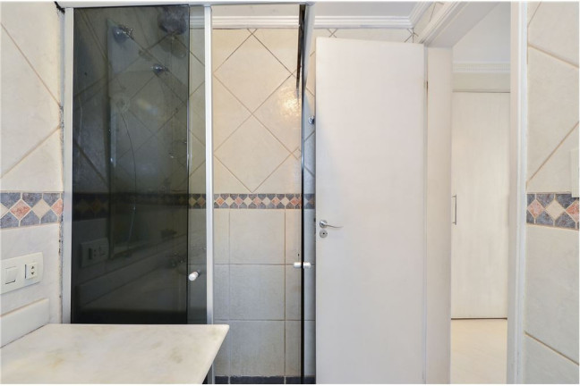 Imagem Imóvel com 3 Quartos à Venda,  em Moema - São Paulo