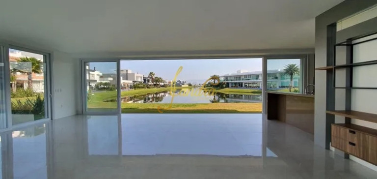 Imagem Casa de Condomínio com 5 Quartos à Venda, 301 m² em Centro - Xangri-la