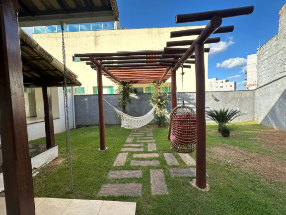Imagem Casa com 4 Quartos à Venda, 372 m² em Cabral - Contagem Imagem Casa com 4 Quartos à Venda, 372 m² em Cabral - Contagem